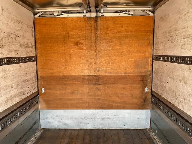 フォワード 　Ｈ２０年式　いすゞ　アルミウイング　格納式パワーゲート　リフト　パネルウイング　４ｔ　４トン　中型　中古トラック　ＩＳＵＺＵ（23枚目）