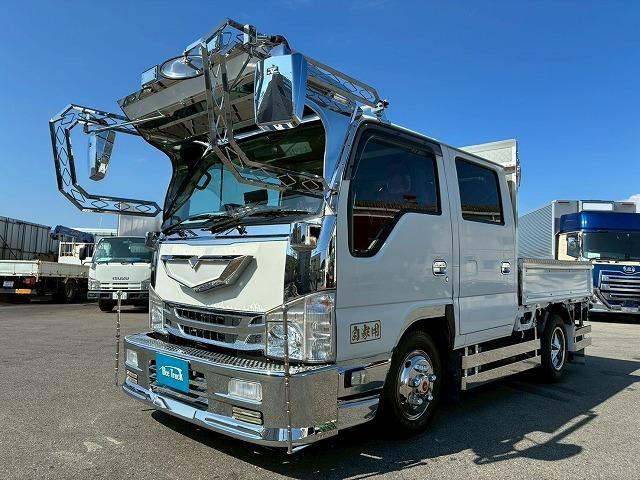 エルフトラック 　保証対象車　Ｈ３０年式　いすゞ　ダブルキャブ　Ｗキャブ　４ナンバー　乗車定員　６人乗り　２トン積載　５トン限定　準中型免許　デコトラ　５速　ＭＴ　マニュアル　１５０馬力　２ｔ　５ｔ　小型　平ボディ（3枚目）