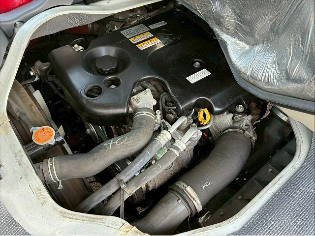 エルフトラック 　保証対象車　Ｈ３０年式　いすゞ　ダブルキャブ　Ｗキャブ　４ナンバー　乗車定員　６人乗り　２トン積載　５トン限定　準中型免許　デコトラ　５速　ＭＴ　マニュアル　１５０馬力　２ｔ　５ｔ　小型　平ボディ（59枚目）