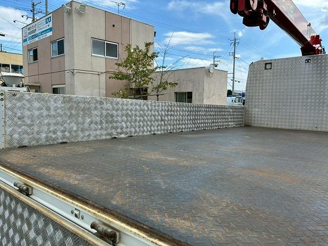 デュトロ 　保証対象車　車検整備付　令和８年８月迄　Ｒ３年式　日野　４段クレーン　古河　ユニック　ＵＮＩＣ　ラジコン　フックイン　２．９３ｔ　ワイド　超ロング　アルミブロック　６速　ＭＴ　マニュアル　３ｔ　８ｔ（22枚目）
