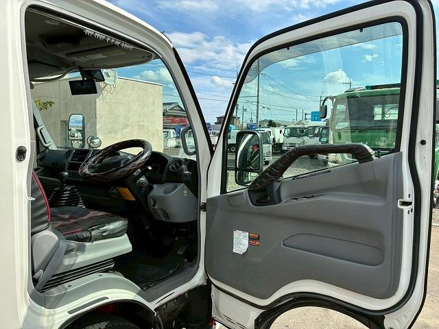 デュトロ 　保証対象車　車検整備付　令和８年８月迄　Ｒ３年式　日野　４段クレーン　古河　ユニック　ＵＮＩＣ　ラジコン　フックイン　２．９３ｔ　ワイド　超ロング　アルミブロック　６速　ＭＴ　マニュアル　３ｔ　８ｔ（58枚目）
