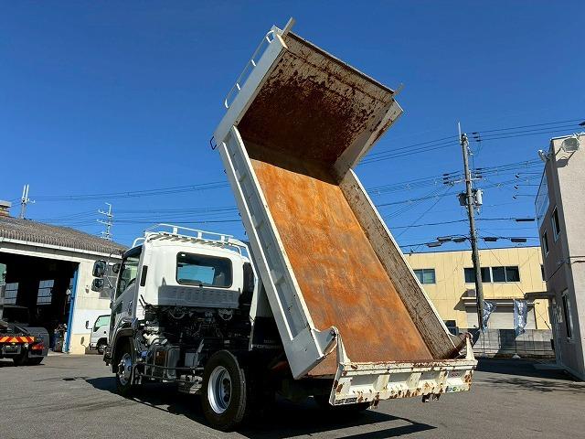 フォワード 　保証対象車　車検整備付　令和８年１月迄　Ｒ４年式　ダンプ　ワンオーナー　極東開発工業　１９０馬力　６速　ＭＴ　マニュアル　４ｔ　８ｔ　中型　土砂ダンプ（9枚目）