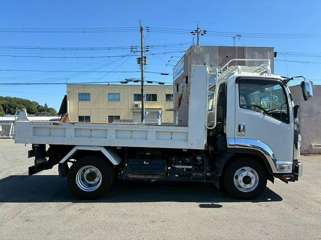 フォワード 　保証対象車　車検整備付　令和８年１月迄　Ｒ４年式　ダンプ　ワンオーナー　極東開発工業　１９０馬力　６速　ＭＴ　マニュアル　４ｔ　８ｔ　中型　土砂ダンプ（15枚目）
