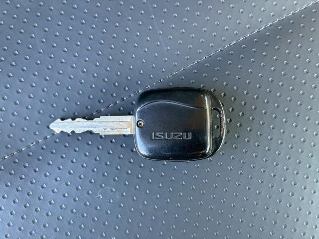フォワード 　保証対象車　車検整備付　令和８年１月迄　Ｒ４年式　ダンプ　ワンオーナー　極東開発工業　１９０馬力　６速　ＭＴ　マニュアル　４ｔ　８ｔ　中型　土砂ダンプ（78枚目）