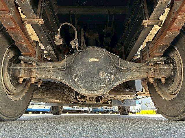 フォワード 　保証対象車　車検整備付　令和７年１２月迄　Ｒ３年式　ダンプ　ワンオーナー　極東開発工業　１９０馬力　６速　ＭＴ　マニュアル　４ｔ　８ｔ　中型　土砂ダンプ（70枚目）