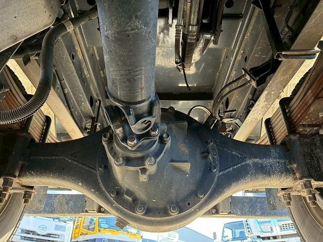 フォワード 　保証対象車　車検整備付　令和７年１２月迄　Ｒ３年式　ダンプ　ワンオーナー　極東開発工業　１９０馬力　６速　ＭＴ　マニュアル　４ｔ　８ｔ　中型　土砂ダンプ（77枚目）