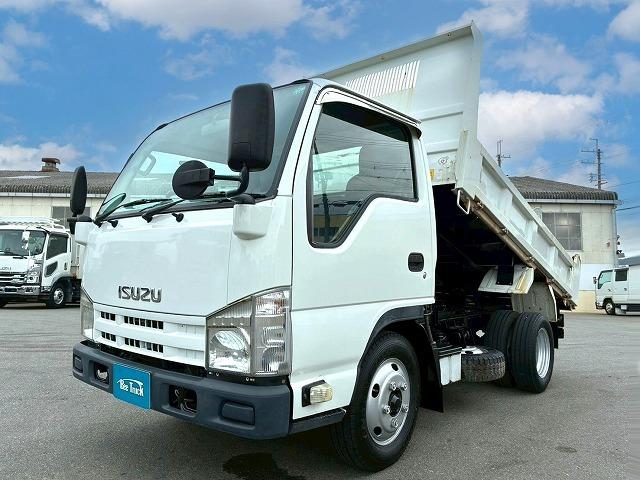 エルフトラック 　Ｈ２２年式　いすゞ　ダンプ　４ナンバー　新明和工業　フルフラットロー　全低床　１５０馬力　６速　ＭＴ　マニュアル　３トン積載　３ｔ　６ｔ　小型　土砂ダンプ　強化ダンプ（3枚目）
