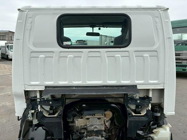エルフトラック 　Ｈ２２年式　いすゞ　ダンプ　４ナンバー　新明和工業　フルフラットロー　全低床　１５０馬力　６速　ＭＴ　マニュアル　３トン積載　３ｔ　６ｔ　小型　土砂ダンプ　強化ダンプ（33枚目）