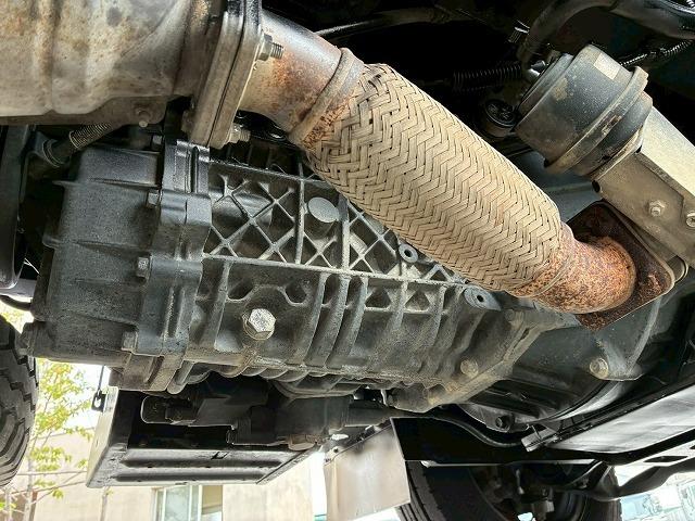 エルフトラック 　Ｈ２２年式　いすゞ　ダンプ　４ナンバー　新明和工業　フルフラットロー　全低床　１５０馬力　６速　ＭＴ　マニュアル　３トン積載　３ｔ　６ｔ　小型　土砂ダンプ　強化ダンプ（74枚目）