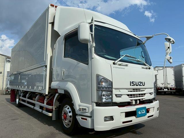 フォワード 　保証対象車　Ｈ３０年式　いすゞ　アルミウイング　フルキャブ　ベッド付き　後輪エアサス　６２００　標準幅　日本フルハーフ　ラッシング　２１０馬力　６速　ＭＴ　マニュアル　４ｔ　８ｔ　中型　バン　箱車（13枚目）