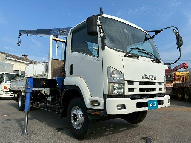 フォワード 　車検整備付　令和８年１０月迄　Ｈ２０年式　４段クレーン　ＴＡＤＡＮＯ　タダノ　ＺＥ３０４ＨＲＵ　ラジコン　フックイン　２．９３ｔ　６速　ＭＴ　マニュアル　４ｔ　８ｔ　中型　カーゴクレーン　ユニック車（4枚目）