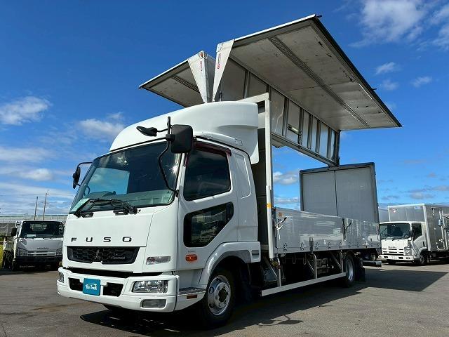 ファイター 　Ｈ２８年式　三菱ふそう　アルミウイング　格納式パワーゲート　ＰＧ　フルキャブ　ベッド付き　６２００　フルワイド　後輪エアサス　パブコ　６速　ＭＴ　マニュアル　４ｔ　８ｔ　中型　バン　箱車（3枚目）