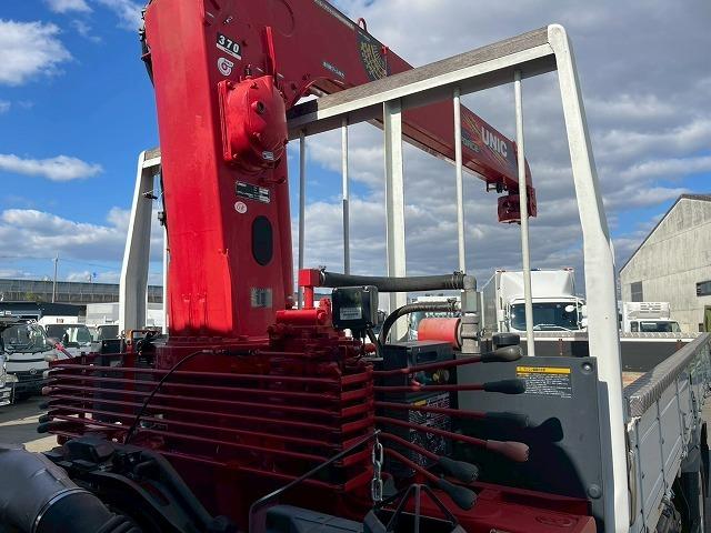 ファイター  保証対象車両 車検整備付 令和8年9月迄 H30年式 三菱ふそう 4段クレーン 古河ユニック UNIC ラジコン フックイン 2.93t 角足アウトリガー リアアウトリガー ジャッキ 6速 MT(26枚目)