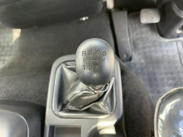 ファイター  保証対象車両 車検整備付 令和8年9月迄 H30年式 三菱ふそう 4段クレーン 古河ユニック UNIC ラジコン フックイン 2.93t 角足アウトリガー リアアウトリガー ジャッキ 6速 MT(46枚目)