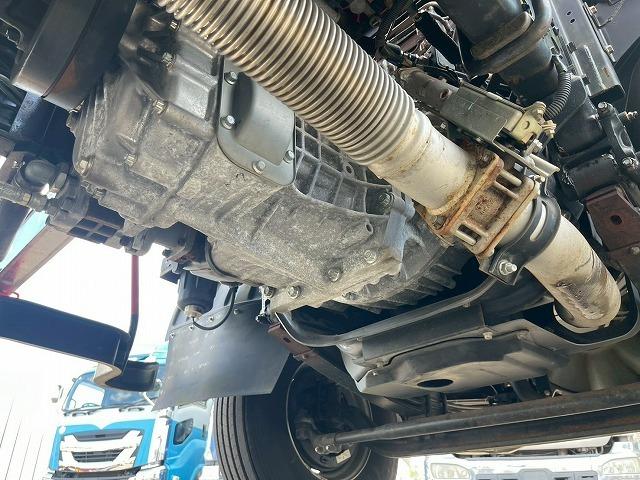 ファイター  保証対象車両 車検整備付 令和8年9月迄 H30年式 三菱ふそう 4段クレーン 古河ユニック UNIC ラジコン フックイン 2.93t 角足アウトリガー リアアウトリガー ジャッキ 6速 MT(66枚目)