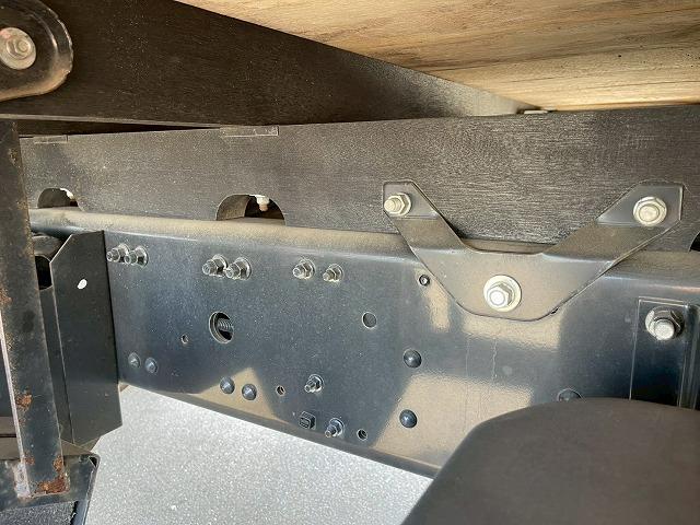 ファイター  保証対象車両 車検整備付 令和8年9月迄 H30年式 三菱ふそう 4段クレーン 古河ユニック UNIC ラジコン フックイン 2.93t 角足アウトリガー リアアウトリガー ジャッキ 6速 MT(71枚目)