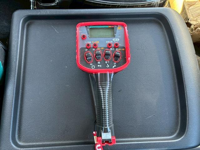 ファイター  保証対象車両 車検整備付 令和8年9月迄 H30年式 三菱ふそう 4段クレーン 古河ユニック UNIC ラジコン フックイン 2.93t 角足アウトリガー リアアウトリガー ジャッキ 6速 MT(75枚目)