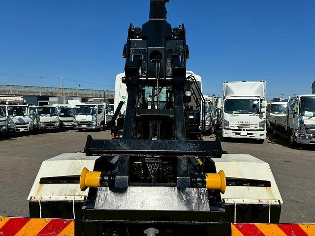 コンドル 車検整備付 令和8年7月 H24年式 UDトラックス 増トン脱着装置付コンテナ専用車 アームロール 新明和工業 ツインホイスト リアジャッキ付き フルキャブ ベッド付き 6速 MT マニュアル 7t(21枚目)