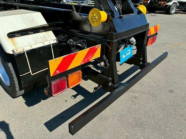 コンドル 車検整備付 令和8年7月 H24年式 UDトラックス 増トン脱着装置付コンテナ専用車 アームロール 新明和工業 ツインホイスト リアジャッキ付き フルキャブ ベッド付き 6速 MT マニュアル 7t(29枚目)