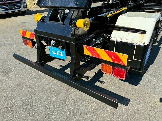 コンドル 車検整備付 令和8年7月 H24年式 UDトラックス 増トン脱着装置付コンテナ専用車 アームロール 新明和工業 ツインホイスト リアジャッキ付き フルキャブ ベッド付き 6速 MT マニュアル 7t(30枚目)