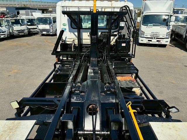 コンドル 車検整備付 令和8年7月 H24年式 UDトラックス 増トン脱着装置付コンテナ専用車 アームロール 新明和工業 ツインホイスト リアジャッキ付き フルキャブ ベッド付き 6速 MT マニュアル 7t(36枚目)