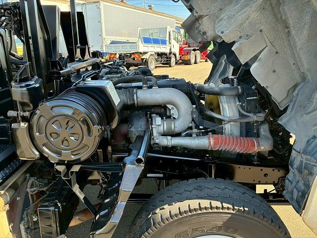 コンドル 車検整備付 令和8年7月 H24年式 UDトラックス 増トン脱着装置付コンテナ専用車 アームロール 新明和工業 ツインホイスト リアジャッキ付き フルキャブ ベッド付き 6速 MT マニュアル 7t(61枚目)