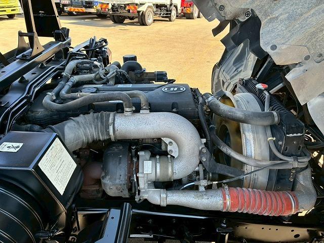 コンドル 車検整備付 令和8年7月 H24年式 UDトラックス 増トン脱着装置付コンテナ専用車 アームロール 新明和工業 ツインホイスト リアジャッキ付き フルキャブ ベッド付き 6速 MT マニュアル 7t(62枚目)