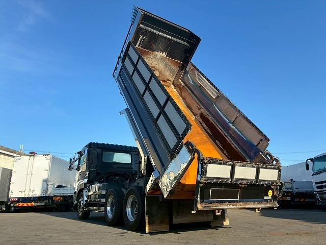 クオン ナンバー付き H25年式 UDトラックス ダンプ 6×4 3軸2デフ リーフサスペンション 新明和工業 510 220 額縁アオリ 410馬力 Hi/Lo MT マニュアル 鳥居 ハチマキ スリット(7枚目)