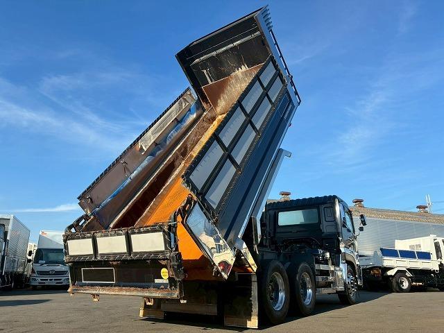 クオン ナンバー付き H25年式 UDトラックス ダンプ 6×4 3軸2デフ リーフサスペンション 新明和工業 510 220 額縁アオリ 410馬力 Hi/Lo MT マニュアル 鳥居 ハチマキ スリット(8枚目)