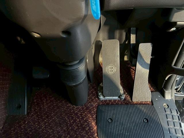 クオン ナンバー付き H25年式 UDトラックス ダンプ 6×4 3軸2デフ リーフサスペンション 新明和工業 510 220 額縁アオリ 410馬力 Hi/Lo MT マニュアル 鳥居 ハチマキ スリット(33枚目)