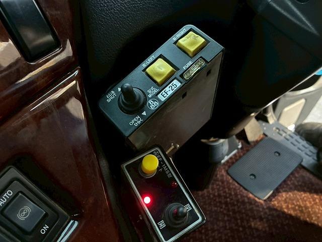 クオン ナンバー付き H25年式 UDトラックス ダンプ 6×4 3軸2デフ リーフサスペンション 新明和工業 510 220 額縁アオリ 410馬力 Hi/Lo MT マニュアル 鳥居 ハチマキ スリット(42枚目)