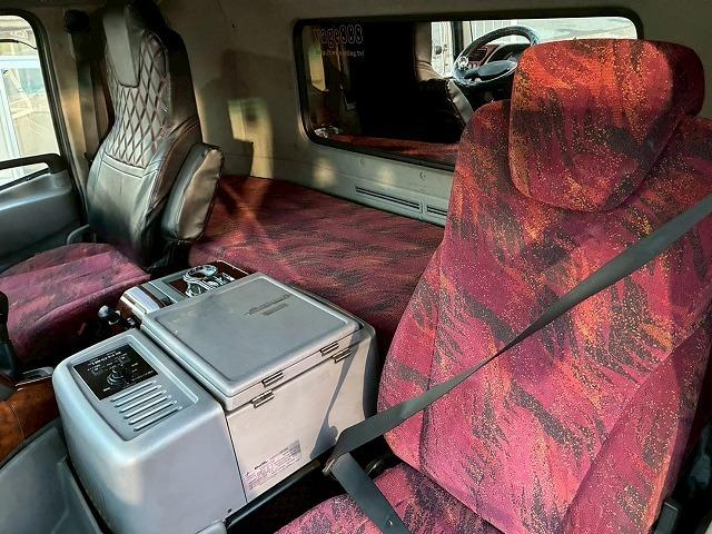 クオン ナンバー付き H25年式 UDトラックス ダンプ 6×4 3軸2デフ リーフサスペンション 新明和工業 510 220 額縁アオリ 410馬力 Hi/Lo MT マニュアル 鳥居 ハチマキ スリット(47枚目)