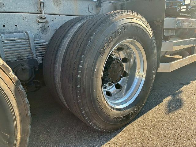 クオン ナンバー付き H25年式 UDトラックス ダンプ 6×4 3軸2デフ リーフサスペンション 新明和工業 510 220 額縁アオリ 410馬力 Hi/Lo MT マニュアル 鳥居 ハチマキ スリット(64枚目)