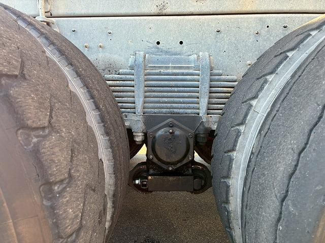 クオン ナンバー付き H25年式 UDトラックス ダンプ 6×4 3軸2デフ リーフサスペンション 新明和工業 510 220 額縁アオリ 410馬力 Hi/Lo MT マニュアル 鳥居 ハチマキ スリット(67枚目)