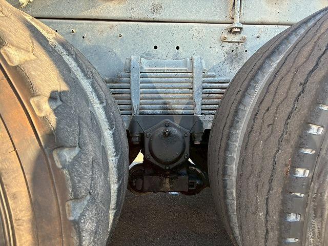 クオン ナンバー付き H25年式 UDトラックス ダンプ 6×4 3軸2デフ リーフサスペンション 新明和工業 510 220 額縁アオリ 410馬力 Hi/Lo MT マニュアル 鳥居 ハチマキ スリット(68枚目)