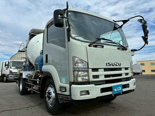 フォワード 車検整備付 令和8年7月迄 H24年式 いすゞ 増トン コンクリートミキサー車 ショートキャブ ベッドレス 新明和工業 ミックスエース 電動ホッパー 6.3立米 240馬力 6速 MT(4枚目)