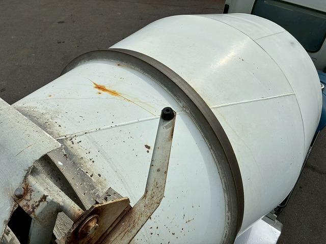 フォワード 車検整備付 令和8年7月迄 H24年式 いすゞ 増トン コンクリートミキサー車 ショートキャブ ベッドレス 新明和工業 ミックスエース 電動ホッパー 6.3立米 240馬力 6速 MT(28枚目)