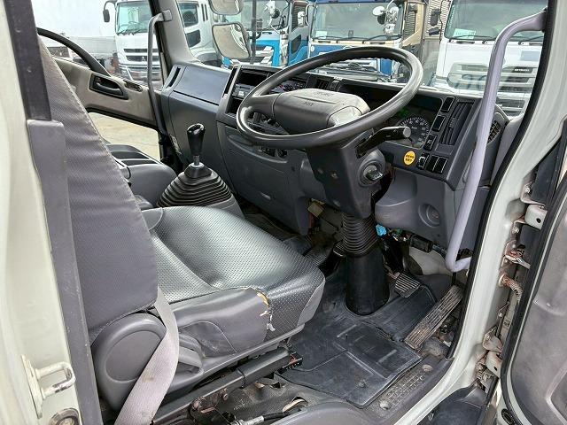 フォワード 車検整備付 令和8年7月迄 H24年式 いすゞ 増トン コンクリートミキサー車 ショートキャブ ベッドレス 新明和工業 ミックスエース 電動ホッパー 6.3立米 240馬力 6速 MT(42枚目)