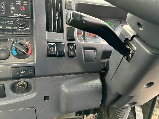 フォワード 車検整備付 令和8年7月迄 H24年式 いすゞ 増トン コンクリートミキサー車 ショートキャブ ベッドレス 新明和工業 ミックスエース 電動ホッパー 6.3立米 240馬力 6速 MT(48枚目)