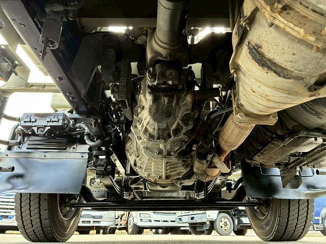 フォワード 車検整備付 令和8年7月迄 H24年式 いすゞ 増トン コンクリートミキサー車 ショートキャブ ベッドレス 新明和工業 ミックスエース 電動ホッパー 6.3立米 240馬力 6速 MT(70枚目)