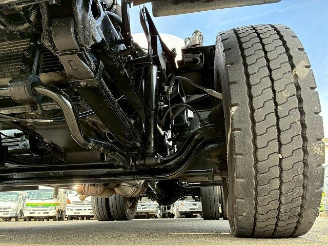 フォワード 車検整備付 令和8年7月迄 H24年式 いすゞ 増トン コンクリートミキサー車 ショートキャブ ベッドレス 新明和工業 ミックスエース 電動ホッパー 6.3立米 240馬力 6速 MT(73枚目)