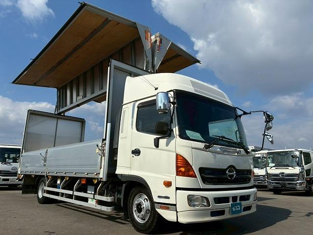 ヒノレンジャー 　Ｈ２５年式　日野　アルミウイング　ハイルーフ　後輪エアサス　フルキャブ　ベッド付き　フルワイド　背高　６３００　トランテックス　２４０馬力　６速　ＭＴ　マニュアル　４ｔ　８ｔ　中型　バン　箱車（4枚目）
