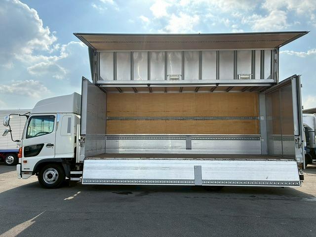 ヒノレンジャー 　Ｈ２５年式　日野　アルミウイング　ハイルーフ　後輪エアサス　フルキャブ　ベッド付き　フルワイド　背高　６３００　トランテックス　２４０馬力　６速　ＭＴ　マニュアル　４ｔ　８ｔ　中型　バン　箱車（23枚目）