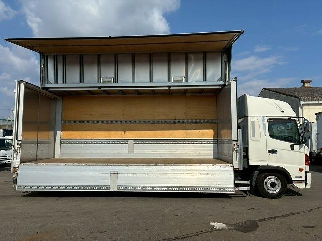 ヒノレンジャー 　Ｈ２５年式　日野　アルミウイング　ハイルーフ　後輪エアサス　フルキャブ　ベッド付き　フルワイド　背高　６３００　トランテックス　２４０馬力　６速　ＭＴ　マニュアル　４ｔ　８ｔ　中型　バン　箱車（24枚目）