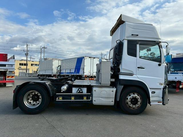 クオン 　Ｒ４年式　ＵＤトラックス　トラクターヘッド　ハイルーフ　後輪エアサス　１１．５トン　１１５００ｋｇ　移動式カプラー　スライドカプラー　ＧＨ１１　４６０馬力　Ｄ尺　Ｅ尺　中間尺　ミドル尺　エスコット（14枚目）