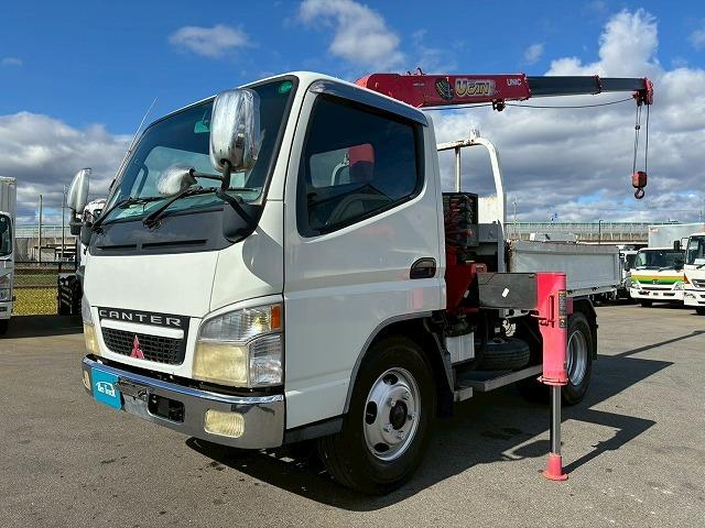 キャンター 　Ｈ１６年式　三菱ふそう　３段クレーン　古河ユニック　ＵＮＩＣ　ラジコン　２．３３ｔ　標準幅　ショート　１０尺ベース　５速　ＭＴ　マニュアル　２ｔ　３ｔ　６ｔ　小型　カーゴクレーン（3枚目）