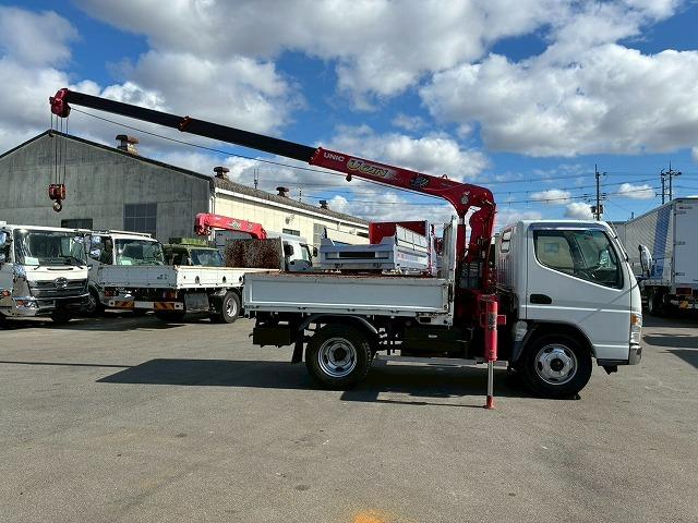 キャンター 　Ｈ１６年式　三菱ふそう　３段クレーン　古河ユニック　ＵＮＩＣ　ラジコン　２．３３ｔ　標準幅　ショート　１０尺ベース　５速　ＭＴ　マニュアル　２ｔ　３ｔ　６ｔ　小型　カーゴクレーン（14枚目）