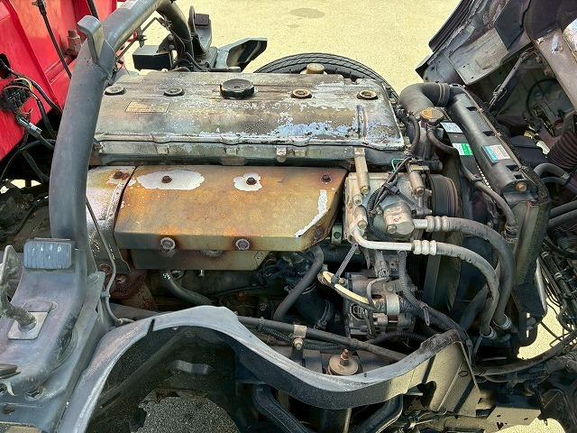 キャンター 　Ｈ１６年式　三菱ふそう　３段クレーン　古河ユニック　ＵＮＩＣ　ラジコン　２．３３ｔ　標準幅　ショート　１０尺ベース　５速　ＭＴ　マニュアル　２ｔ　３ｔ　６ｔ　小型　カーゴクレーン（49枚目）