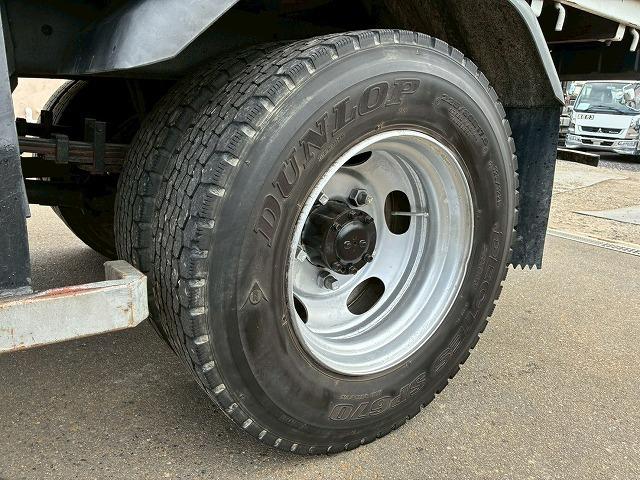 キャンター 　Ｈ１６年式　三菱ふそう　３段クレーン　古河ユニック　ＵＮＩＣ　ラジコン　２．３３ｔ　標準幅　ショート　１０尺ベース　５速　ＭＴ　マニュアル　２ｔ　３ｔ　６ｔ　小型　カーゴクレーン（54枚目）