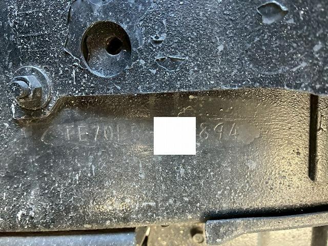 キャンター 　Ｈ１６年式　三菱ふそう　３段クレーン　古河ユニック　ＵＮＩＣ　ラジコン　２．３３ｔ　標準幅　ショート　１０尺ベース　５速　ＭＴ　マニュアル　２ｔ　３ｔ　６ｔ　小型　カーゴクレーン（67枚目）